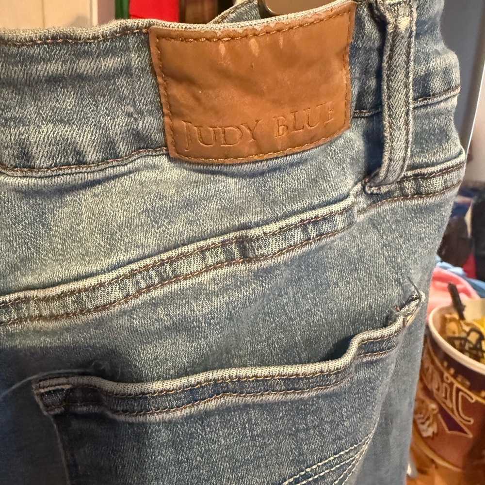 Judy Blue Light Blue Cropped Jeans with Brown Patch